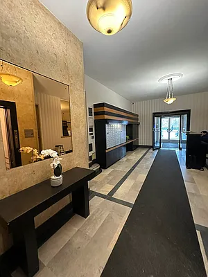 Rented by REAL New York | media 10