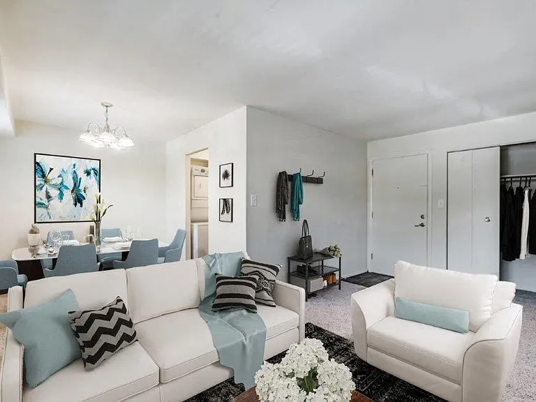Arbors at Edenbridge Apartments and Townhomes — Photo 4