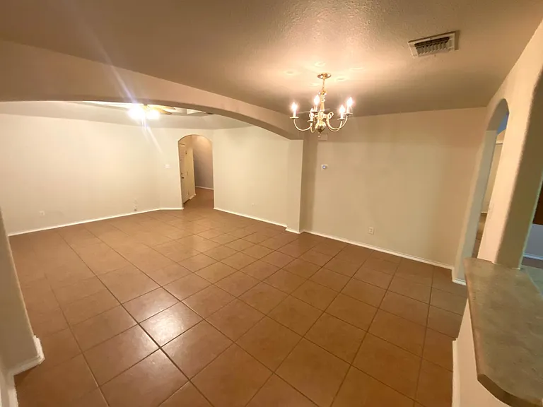 10411 Tollow Way — Photo 5