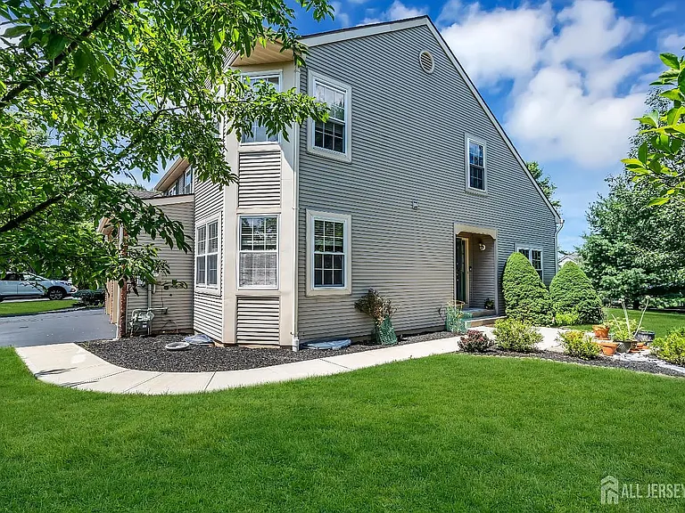 1506 Pinhorn Dr — Photo 21