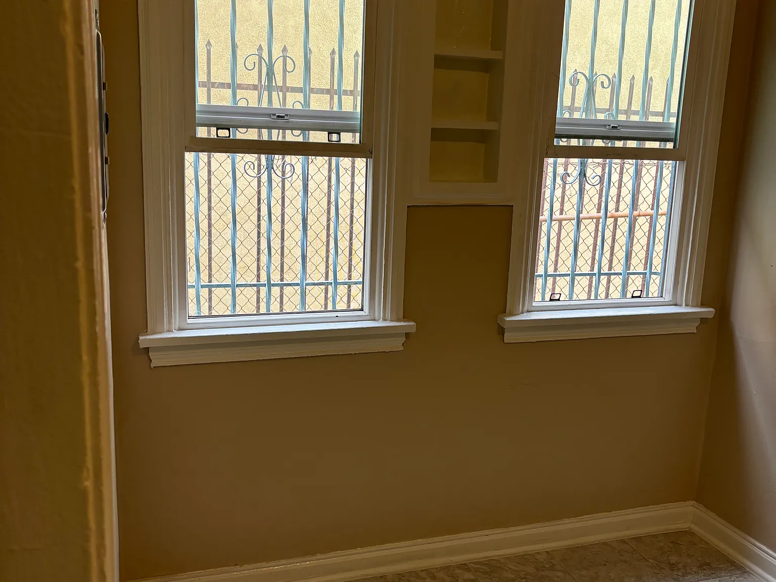 Studio, $1,250 — Photo 2