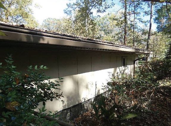 4th image of 1872 Hill Hedge Dr