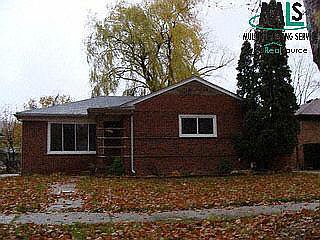 1st image of 21900 Marlow St