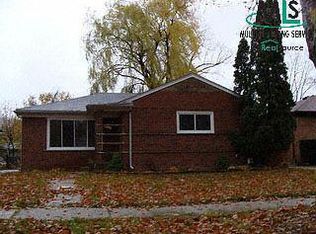 21900 Marlow St, Oak Park, MI 48237