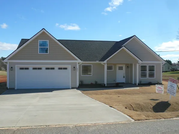 641 Battleground Rd, Chesnee, SC 29323