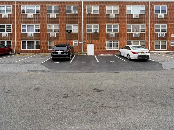 120 32nd Street image 7 of 7