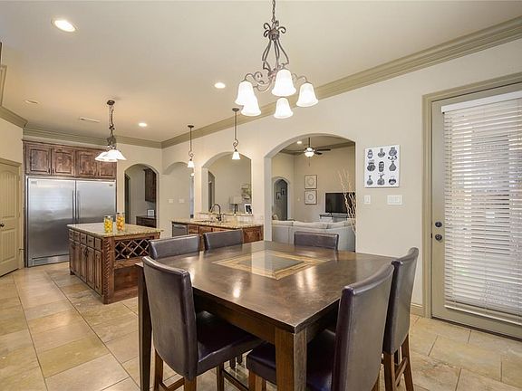 4th image of 2635 Waterstone Ln
