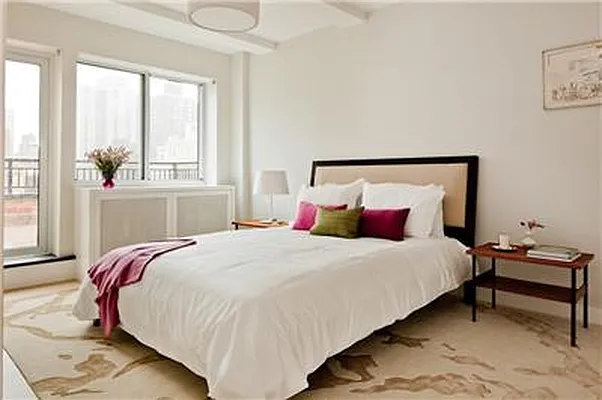 Rented by Apartment Luxe Realty Group, Inc | media 19