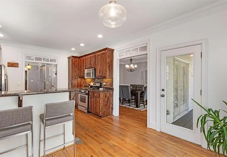 1390 Marion Walk SE — Photo 21