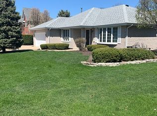 1324 Hickory Creek Dr, New Lenox, IL 60451