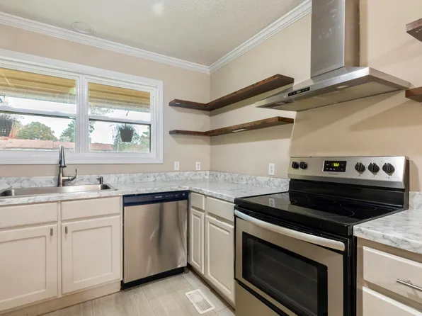 1401 Rutledge Ln, Jasper, AL 35503