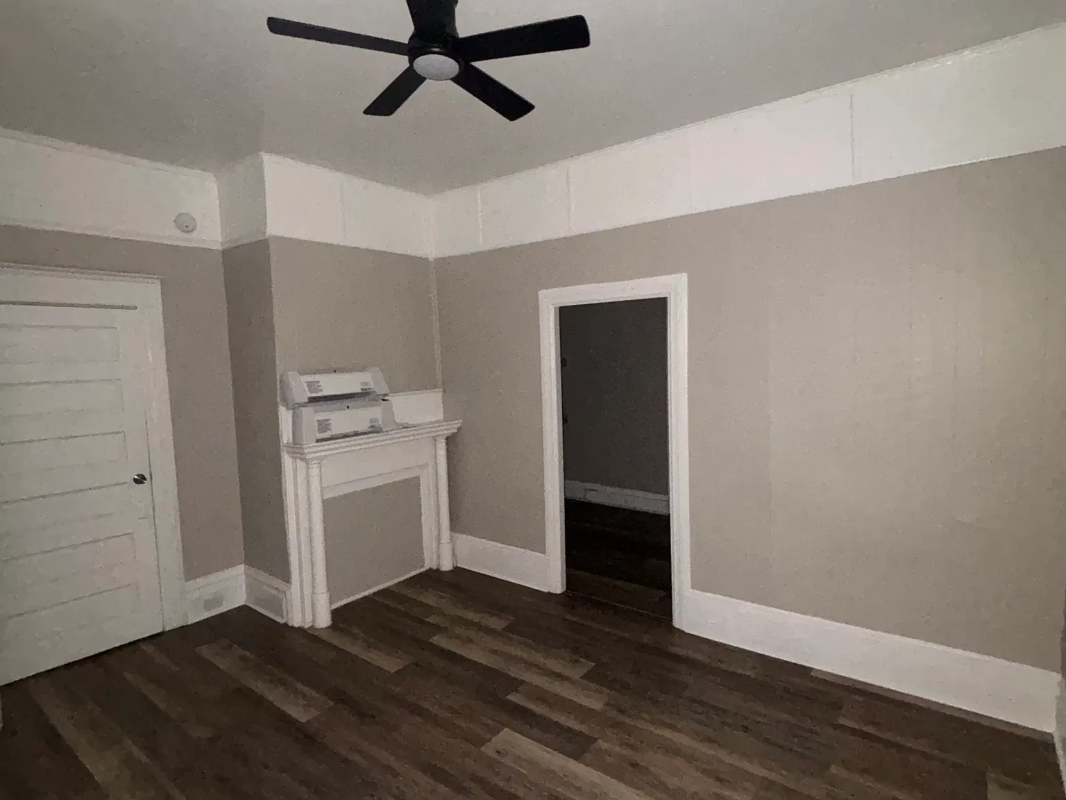 708 Pender St — Photo 3