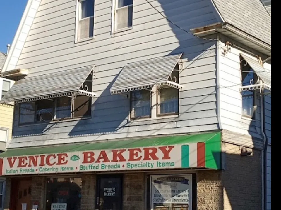 1769 Dixwell Ave
