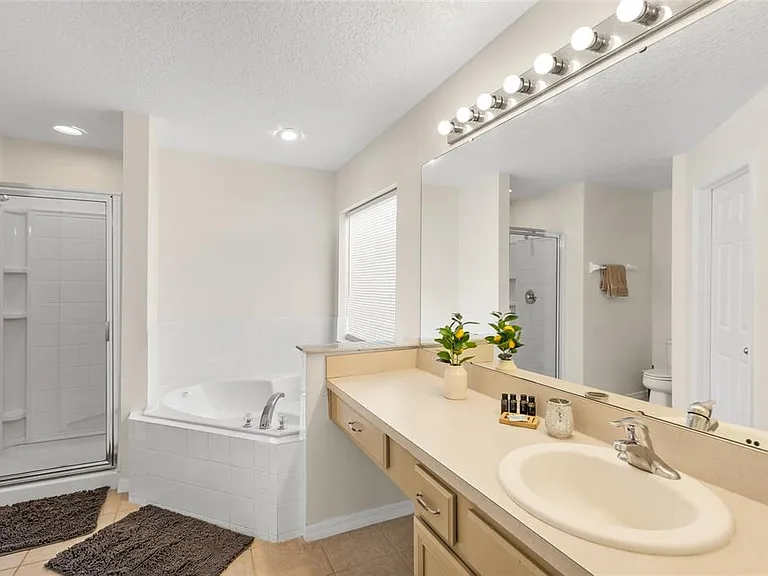 239 Carrera Ave — Photo 27