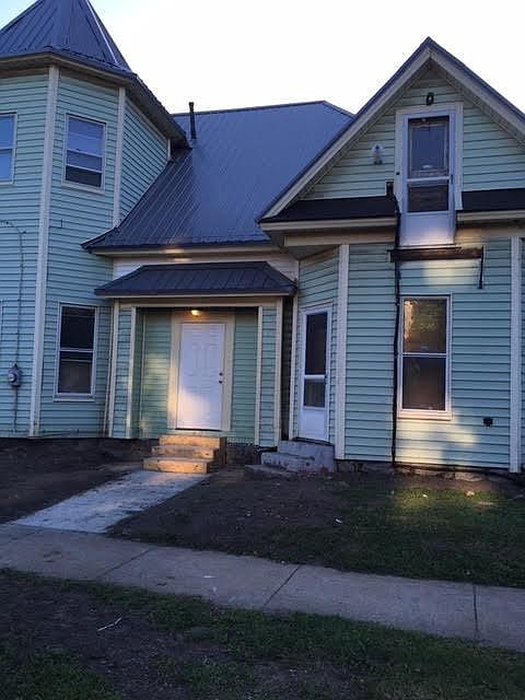 1st image of 31 E Tallmadge Ave APT 4