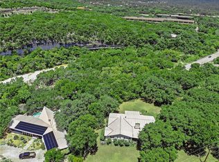 5702 Lakemoore Dr, Austin, TX 78731