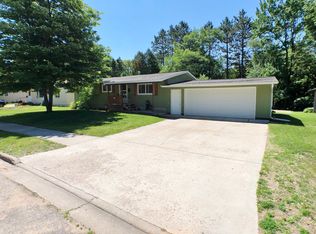 363 Hillandale Ave, Rhinelander, WI 54501