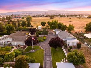 6811 Willow Rd, Vacaville, CA 95687