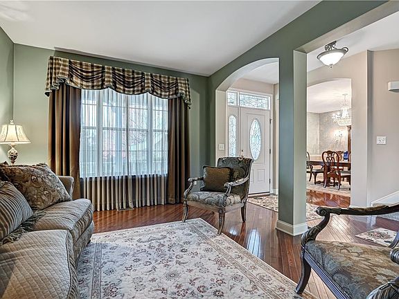 3rd image of 2759 Brinker Ln