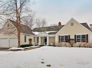 340 Meadow Lake Ln, Lake Forest, IL