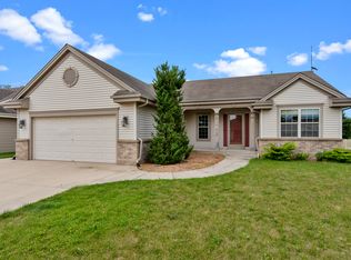 3752 Stillwater Cir, Waukesha, WI 53189