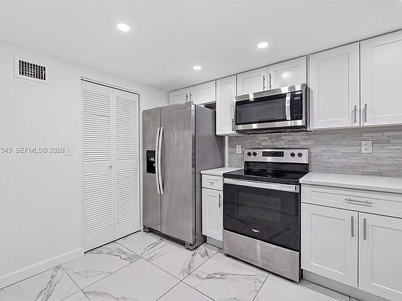 3rd image of 5900 NW 44th St APT 414