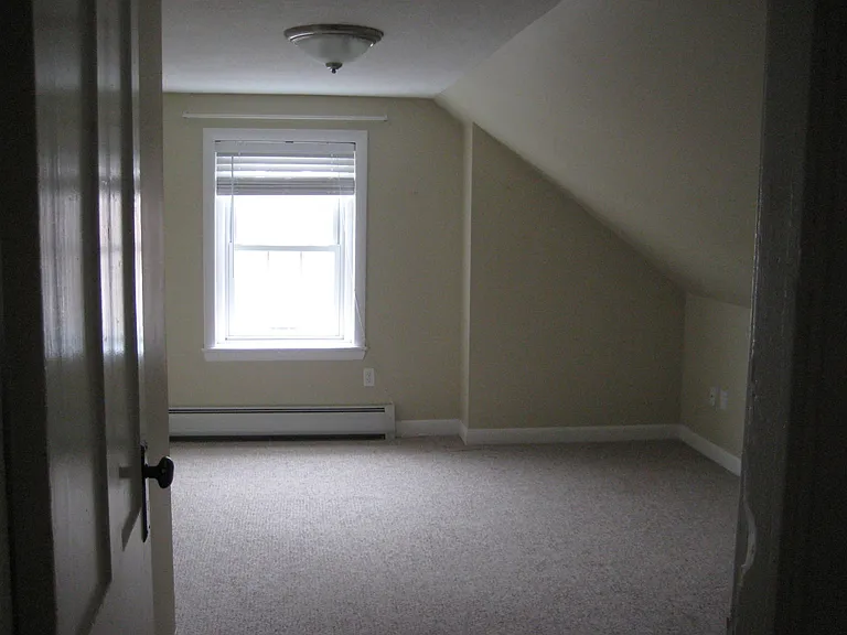 418 2nd St #3 — Photo 10