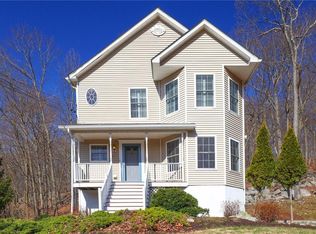 21 Mountain Dr, Garrison, NY 10524