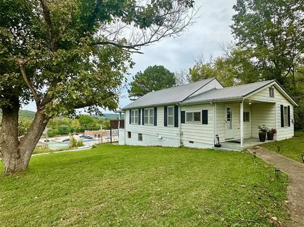 115 Bluff Cir, Waynesville, MO 65583