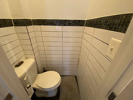 Rented by Premier Metro Realty Corp | media 27