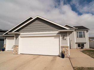 106 Tiger St, Harrisburg, SD 57032