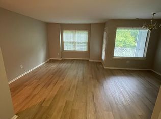 1007 Diamond Dr, Newtown, PA 18940