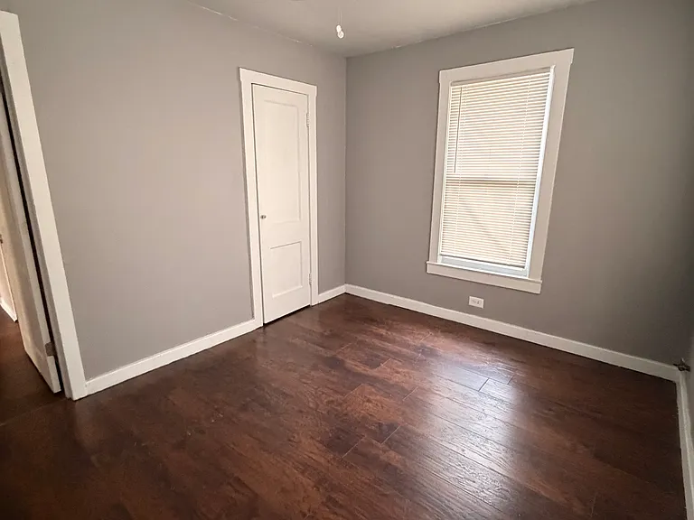 512 Naylor St — Photo 5