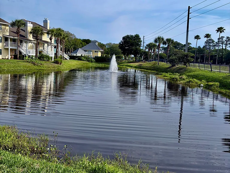 100 Fairway Park Blvd #608 — Photo 2