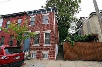 2nd image of 832 N Judson St
