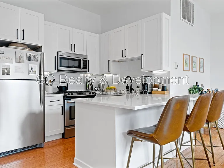 333 W Hubbard St #5A — Photo 4