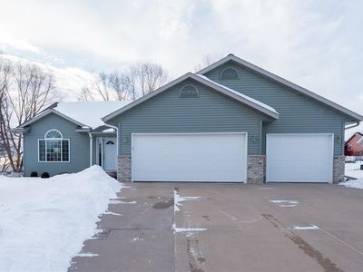 3012 West Ridge Drive, Eau Claire, WI, 54703
