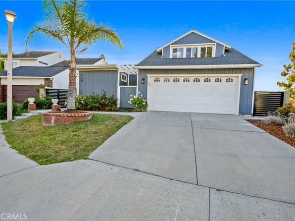 520 Golden Sky Ln, Anaheim, CA 92807