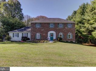 11 Sunset View Dr, Glen Mills, PA 19342