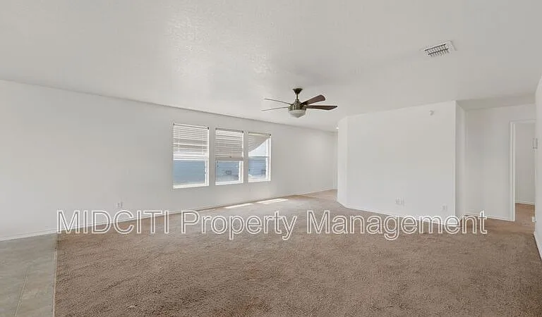 3248 Northwest Blvd — Photo 11