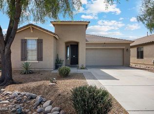 1049 W Desert Glen Dr, San Tan Valley, AZ 85143