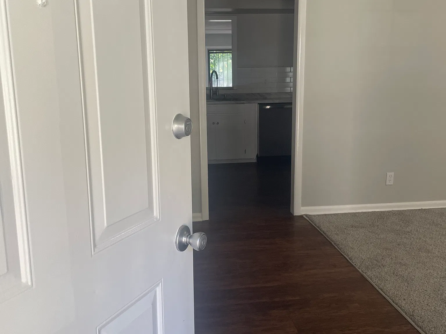 3 bed, 1420 sqft, $1,700 — Photo 3