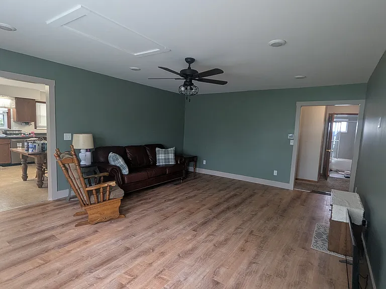 1716 Harlan Rd — Photo 5
