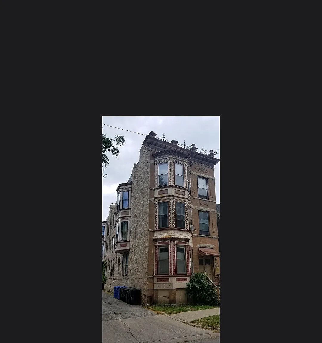 1815 W Roscoe St — Photo 4