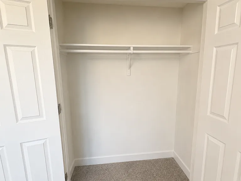 266 Rockview Dr — Photo 21