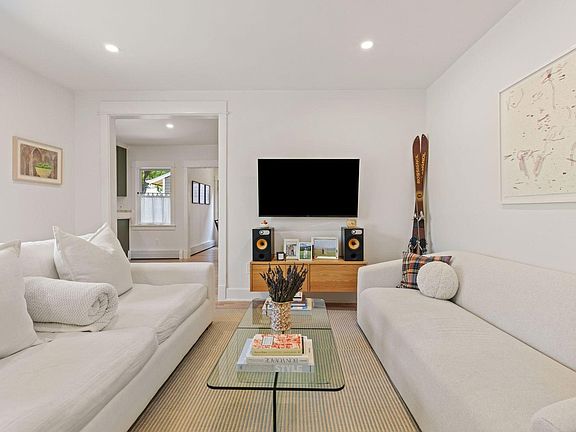 5th image of 2324 Mapleton Ave #A