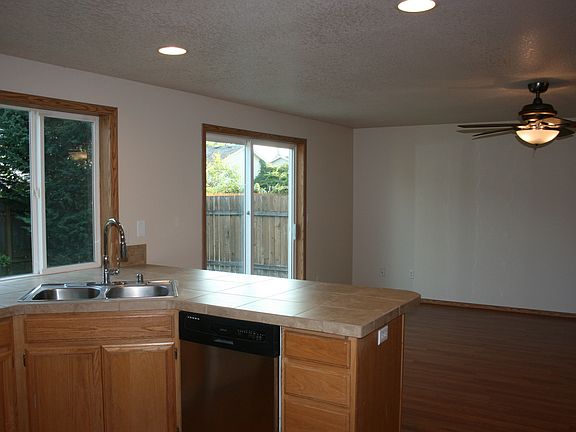5th image of 12435 NE 20th St
