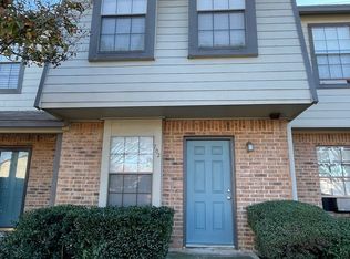 702 W Collins St, Denton, TX 76201