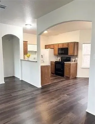 3515 Rock Island St — Photo 3