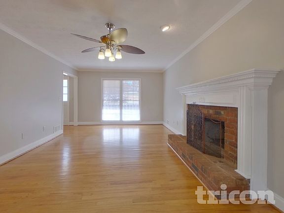 3rd image of 822 Weatherwood Trce